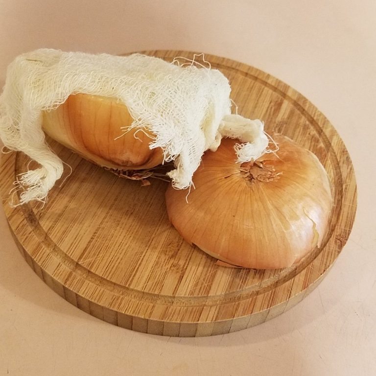 Naturally Cure Earaches With "The Onion Trick" » HG